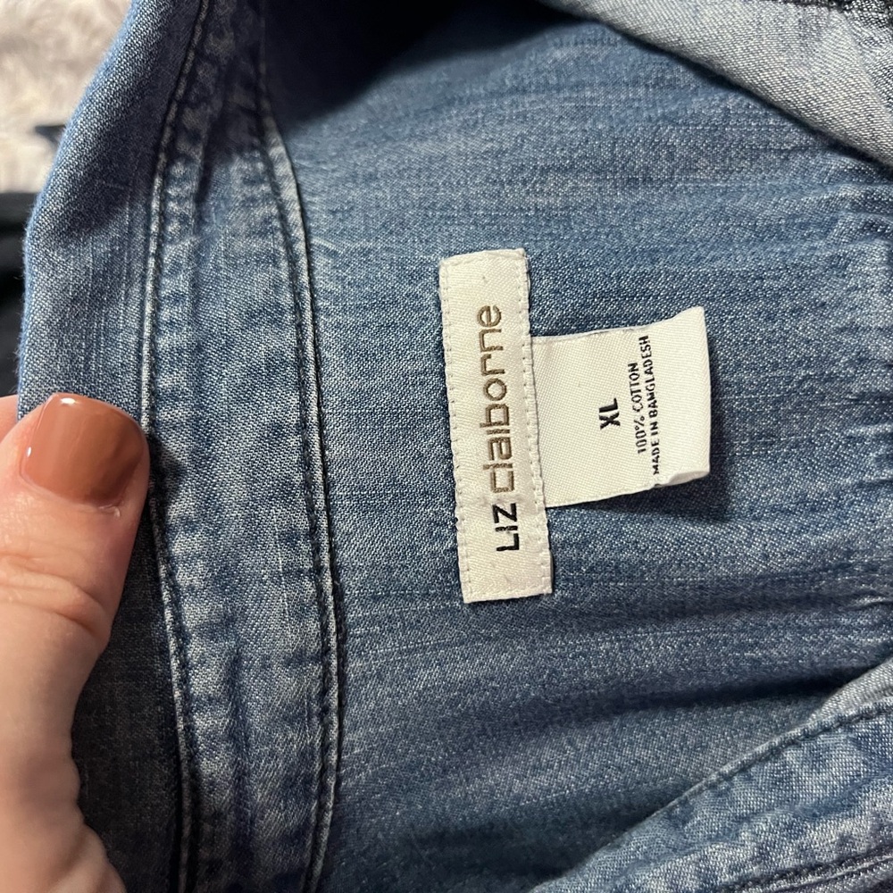 Liz Claiborne Blue Denim Button-Down Shirt - Picture 4 of 4